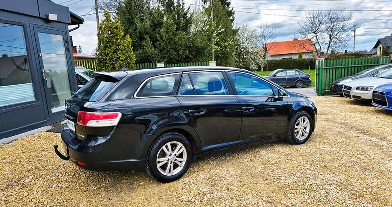 Toyota Avensis cena 24900 przebieg: 227000, rok produkcji 2009 z Śrem małe 781